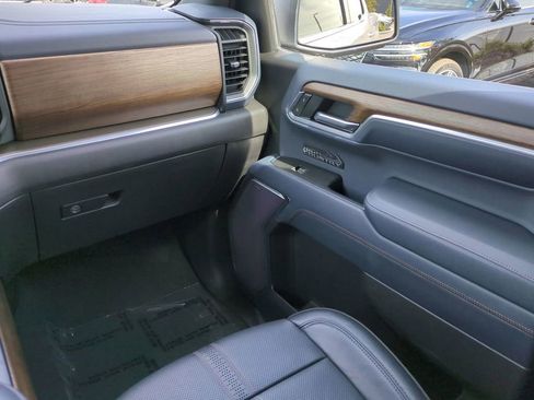 Used 2022 Chevrolet Silverado 1500 High Country image 15