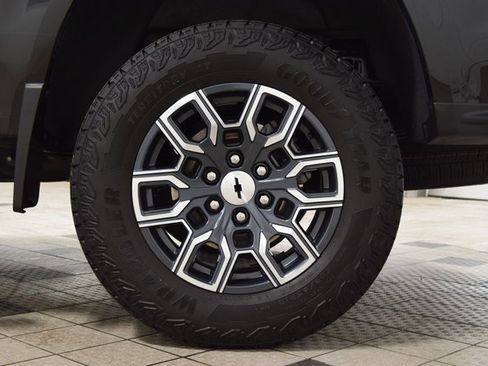 Certified 2024 Chevrolet Colorado Z71 w/ Z71 Convenience Package 2 image 27