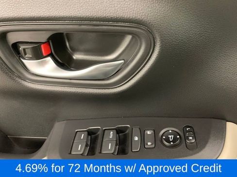 Certified 2026 Honda HR-V LX image 17