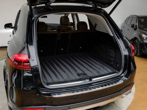 Used 2024 Mercedes-Benz GLE 350 4MATIC w/ AMG Line Exterior image 53