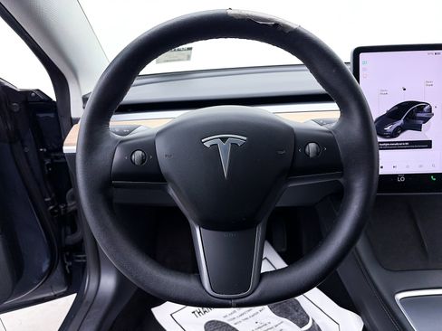 Used 2023 Tesla Model 3 Standard Range image 26