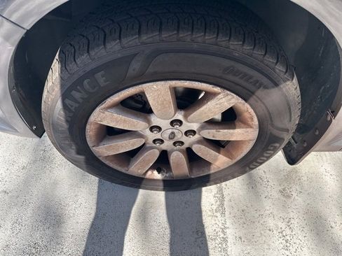 Used 2009 Ford Flex SE image 6