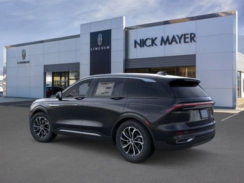 New 2026 Lincoln Nautilus Premier image 4