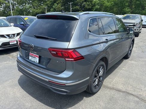 Used 2024 Volkswagen Tiguan SE AWD/4WD image 7