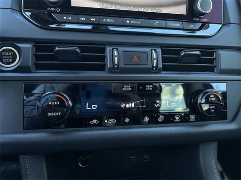 Used 2024 Nissan Pathfinder S image 20