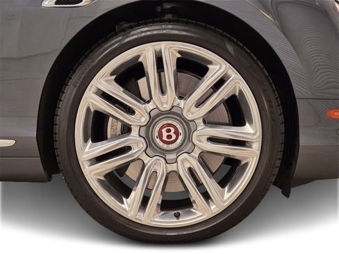 Used 2017 Bentley Continental GT image 6