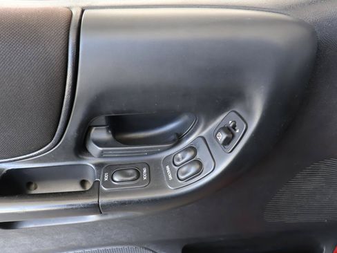 Used 2005 Ford Ranger FX4 AWD/4WD image 36