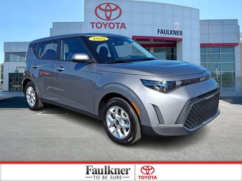 Used 2025 Kia Soul LX w/ LX Technology Package image 1