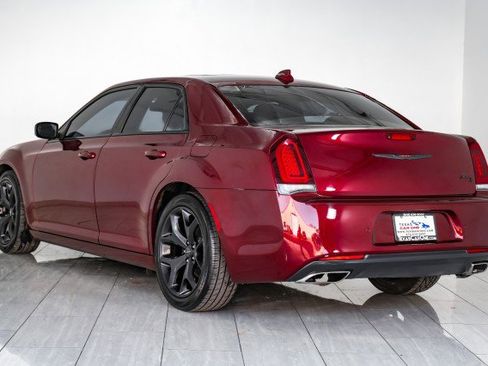 Used 2022 Chrysler 300 S image 8