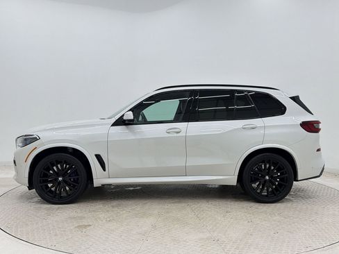 Used 2022 BMW X5 M50i w/ Executive Package AWD/4WD image 2