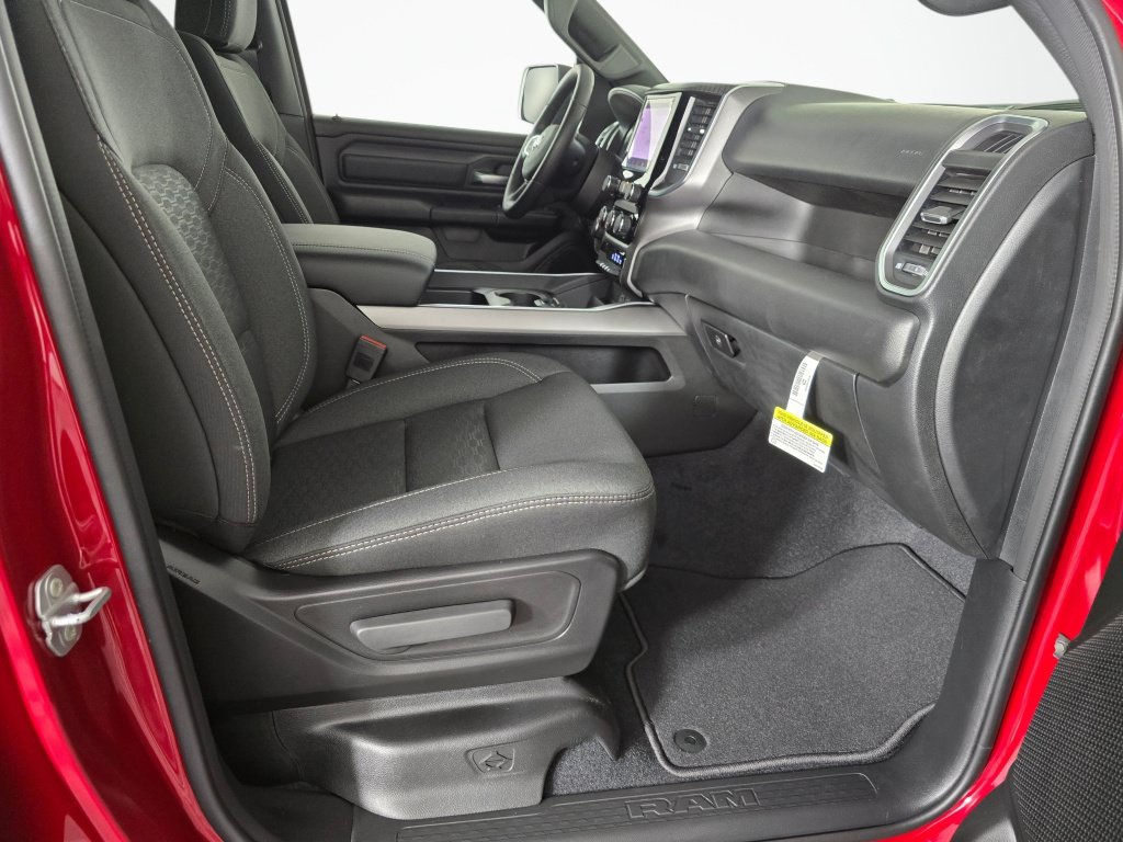New 2026 RAM 1500 Express AWD/4WD image 42