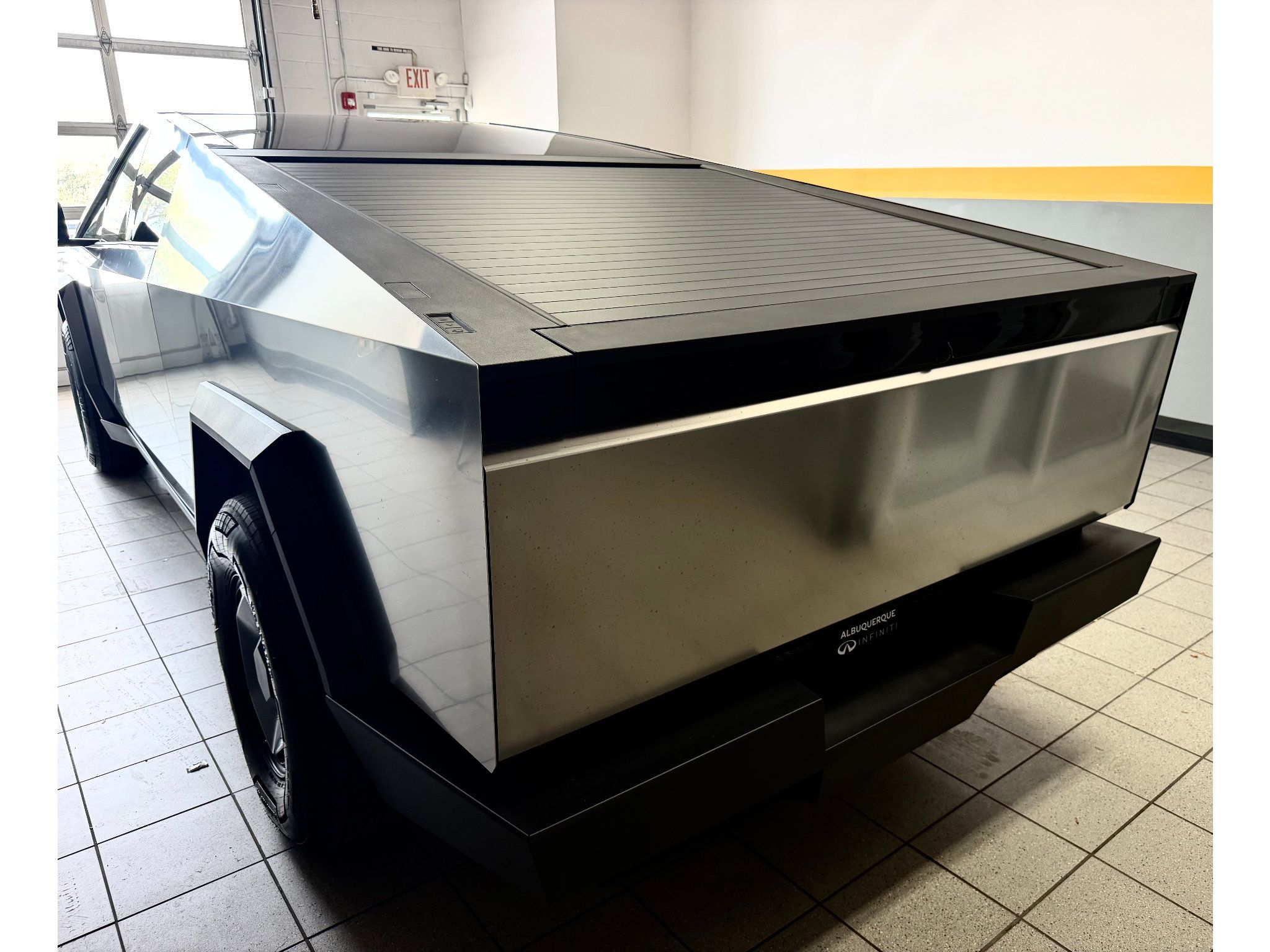 Used 2026 Tesla Cybertruck AWD Crew Cab image 9