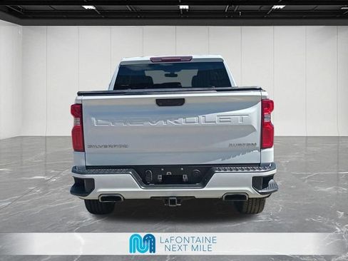 Used 2020 Chevrolet Silverado 1500 Custom w/ Custom Value Package AWD/4WD image 4