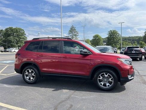 Used 2022 Honda Passport TrailSport image 5