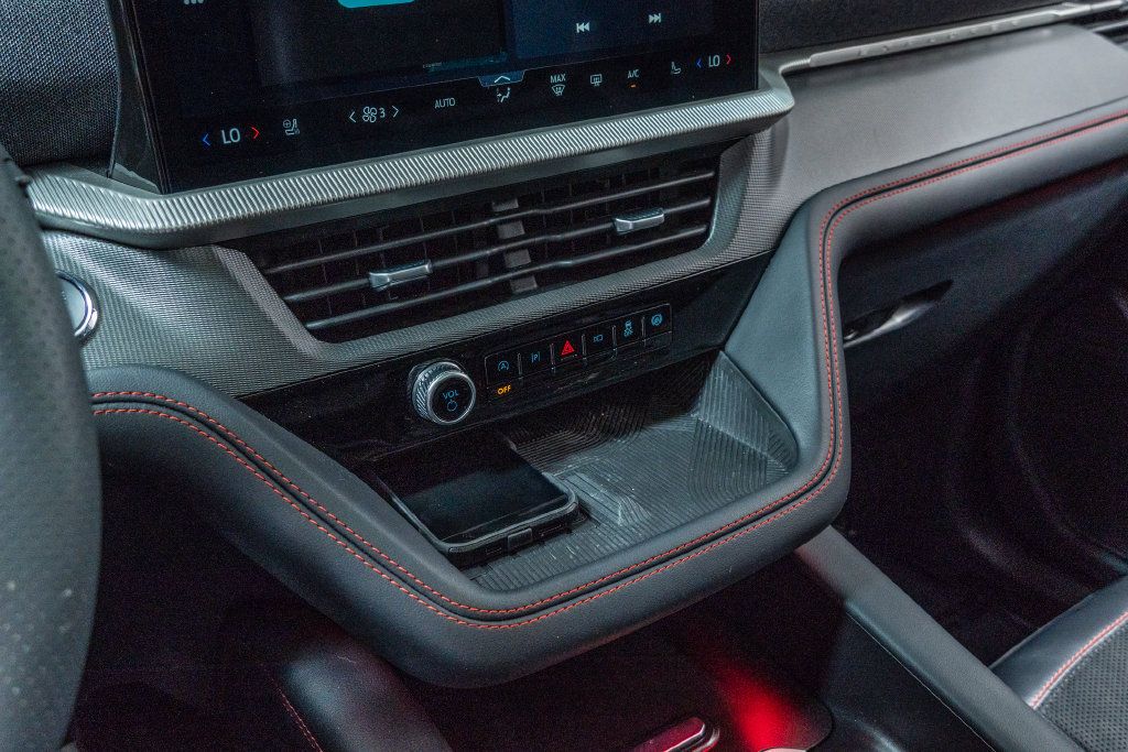 Used 2025 Ford Explorer ST w/ Sun And Sound Package AWD/4WD image 19