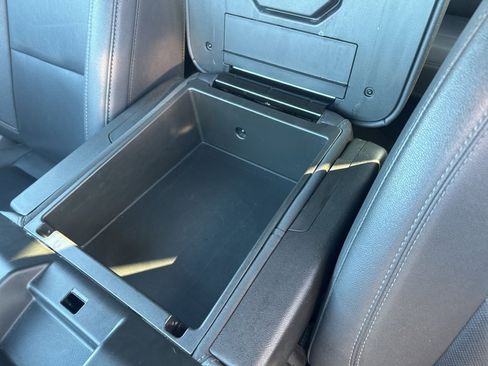 Used 2024 GMC Sierra 1500 SLT image 18