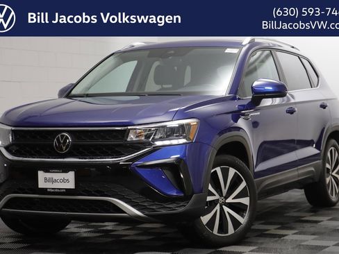 Used 2023 Volkswagen Taos SE image 1