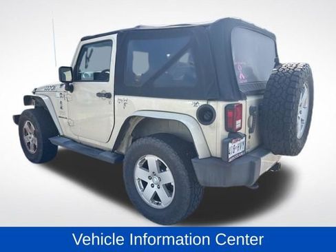 Used 2011 Jeep Wrangler Sahara w/ Connectivity Group image 7