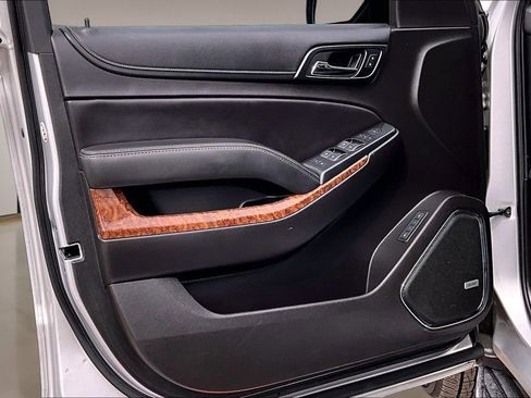 Used 2017 Chevrolet Tahoe Premier RWD image 19