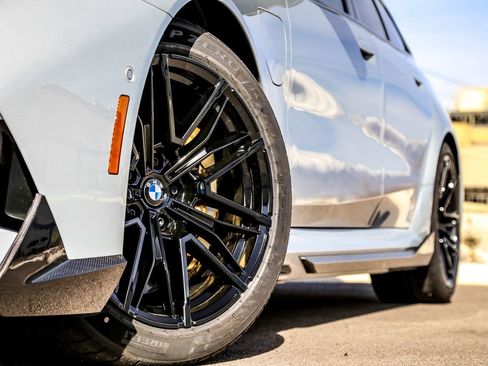 New 2026 BMW M5 Touring image 12