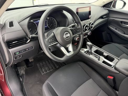 Used 2024 Nissan Sentra SV image 8