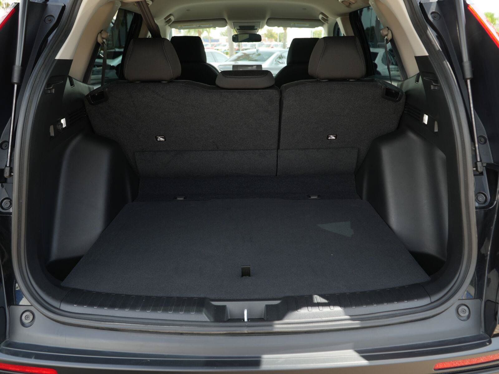 Used 2025 Honda CR-V LX image 12