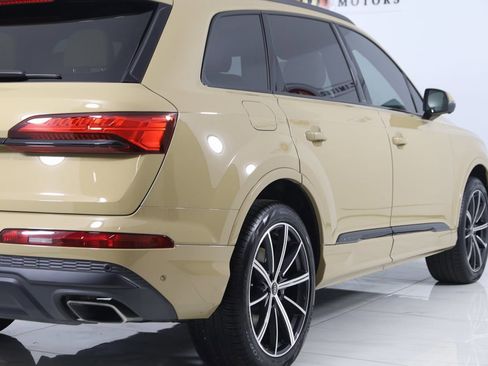 Used 2025 Audi Q7 Premium Plus w/ Premium Plus Package image 45