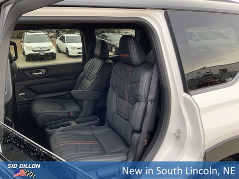 New 2026 Nissan Armada PRO-4X w/ Captain's Chari Seat Package image 10