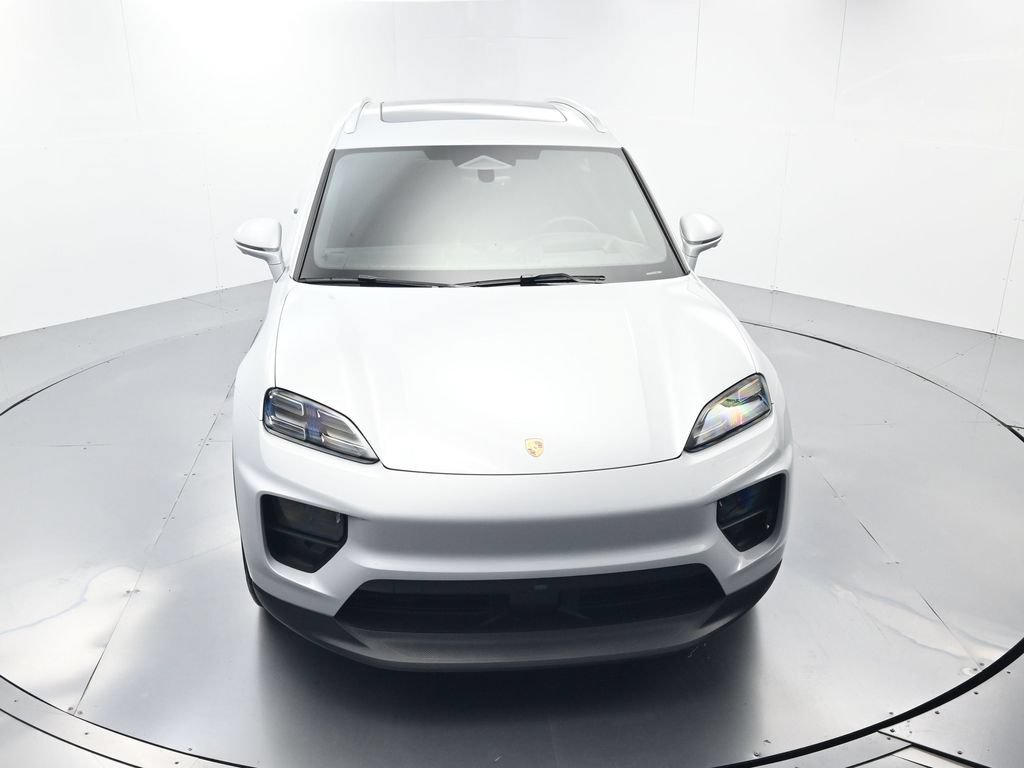 Certified 2026 Porsche Macan Electric RWD image 45