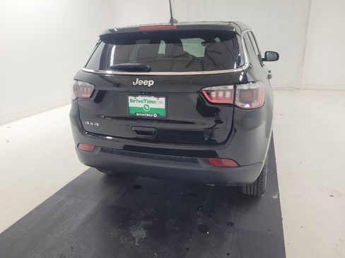 Used 2023 Jeep Compass Sport AWD/4WD image 7