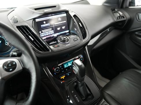 Used 2015 Ford Escape Titanium FWD image 19