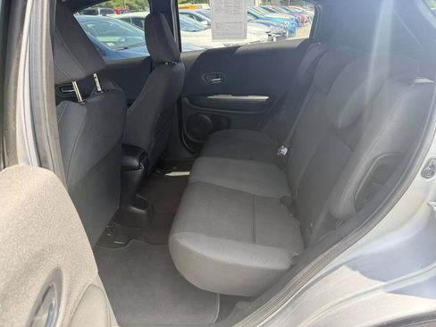 Used 2022 Honda HR-V Sport image 10