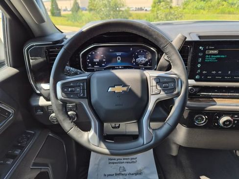 Used 2024 Chevrolet Silverado 1500 LT AWD/4WD image 18