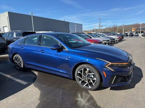 New 2026 Kia K5 EX FWD image 2