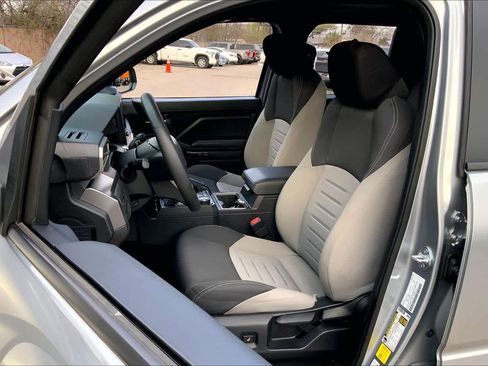 Used 2024 Toyota Tacoma TRD Sport image 8