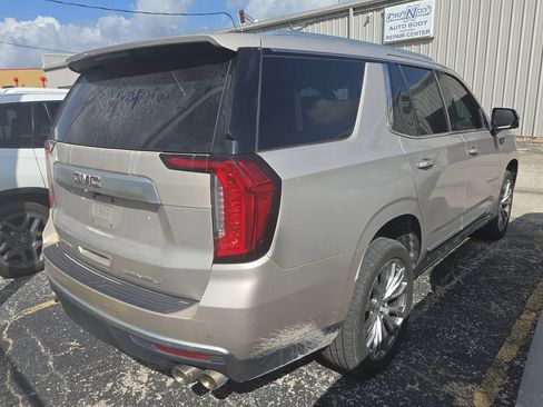 Used 2022 GMC Yukon Denali AWD/4WD image 2