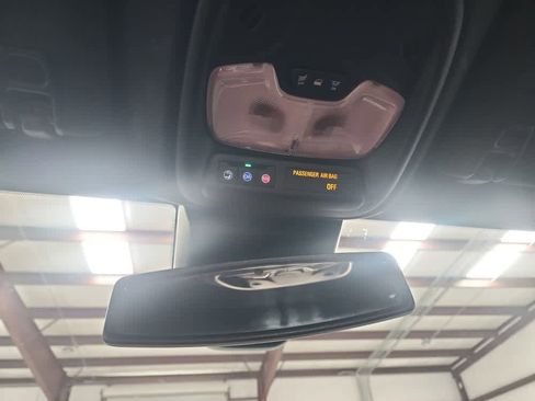 Used 2024 GMC Canyon AT4 w/ Technology Package AWD/4WD image 33