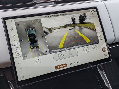 New 2025 Land Rover Range Rover Sport SE image 15