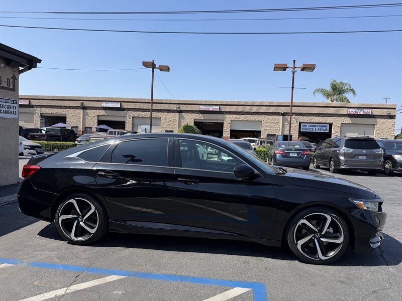 Used 2019 Honda Accord Sport image 8