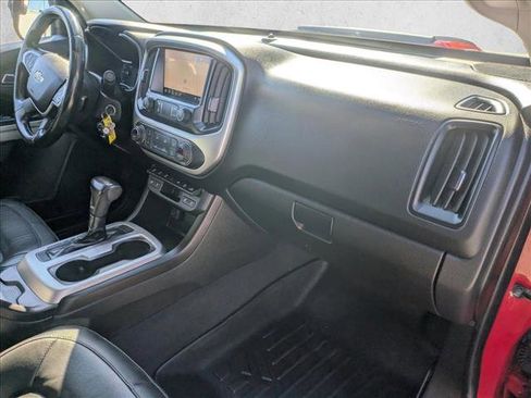 Used 2019 Chevrolet Colorado ZR2 image 20