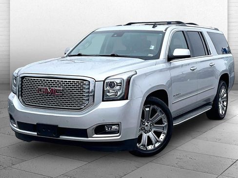 Used 2015 GMC Yukon XL Denali w/ Touring Package image 10