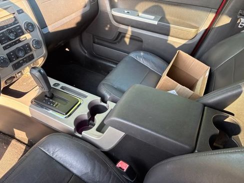 Used 2012 Ford Escape XLT FWD image 13