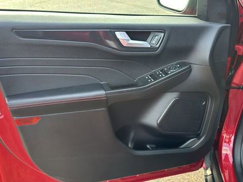 Certified 2024 Ford Escape ST-Line w/ Tech Pack #1 image 8