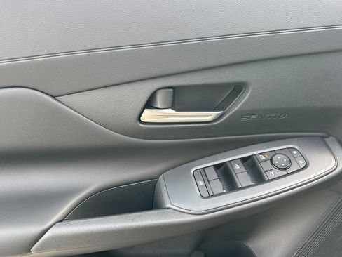 New 2026 Nissan Sentra SV w/ SV Convenience Package FWD image 12