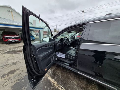 Used 2021 Honda Pilot Touring image 10