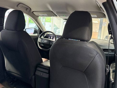 Used 2026 Nissan Sentra SR w/ Floor Mat Package FWD image 46