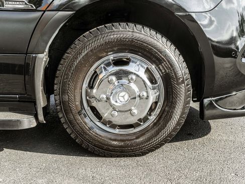 Used 2022 Mercedes-Benz Sprinter 3500 image 5