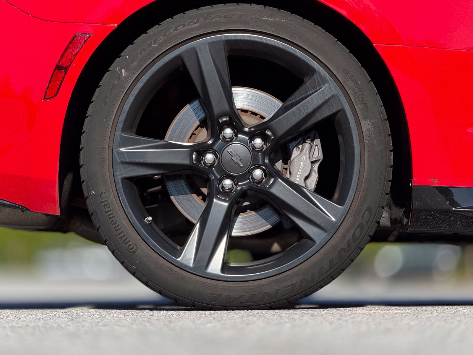 Used 2018 Chevrolet Camaro SS RWD image 18