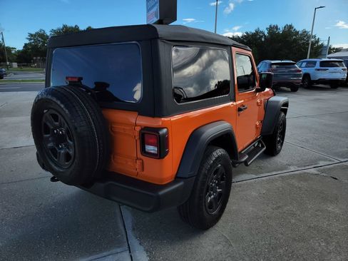 Used 2025 Jeep Wrangler Sport AWD/4WD image 5