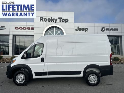 New 2025 RAM ProMaster 1500 w/ Convenience Group FWD image 1